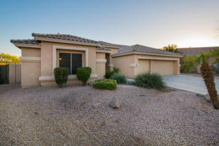 4211 Avenida Del Rey, Phoenix AZ  85083-2400 exterior