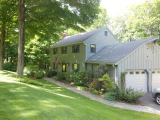 42 Fulling Ml Ln, Ridgefield CT  06877-3406 exterior