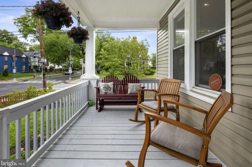 1351 Franklin St, Washington DC  20017-2447 exterior