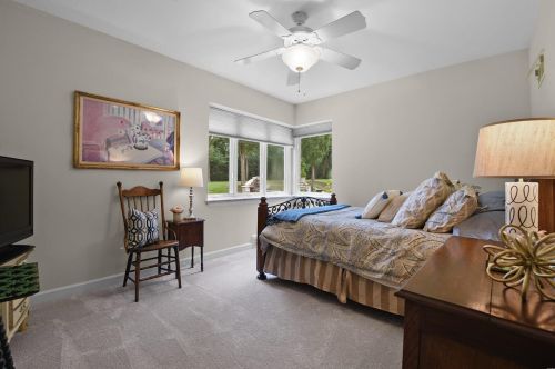 1 Spoede Ln, Saint Louis MO 63141-7763 exterior