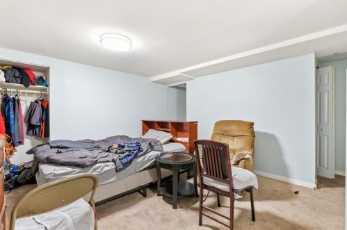 9 Carrick Ave, Pittsburgh PA  15210-4321 exterior