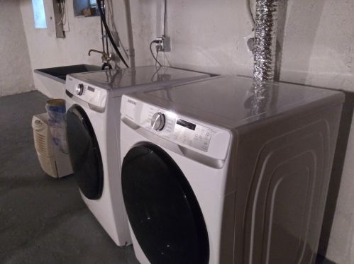 2418 92, Milwaukee WI 53228-1611 exterior