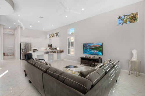 7441 Lahana Cir, Boynton Beach FL 33437-7173 exterior