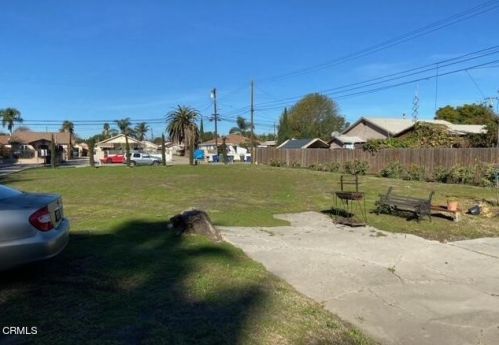 3422 Nyeland Ave, Oxnard CA 93036-8820 exterior