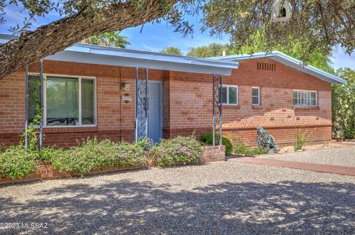 5719 7th St, Tucson, AZ 85711-3205