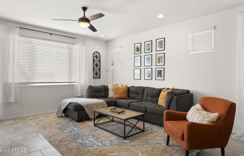 2837 Apollo Rd, Phoenix AZ  85041-5339 exterior