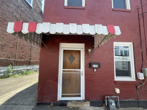 232 43rd St, Pittsburgh PA  15201-2840 exterior