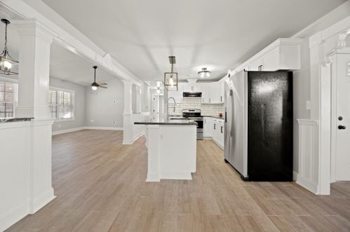 484 Dot Dr, Atlanta GA 30349-2703 exterior