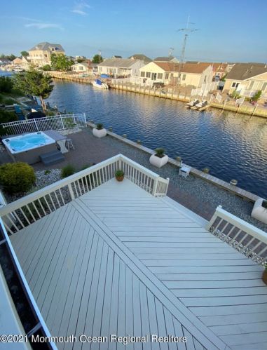 824 Leeward Dr, Lacey, NJ 08731-3001