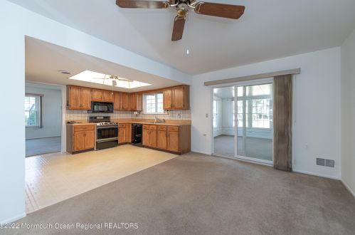 2 Cork Pl, Lacey NJ 08731-5603 exterior