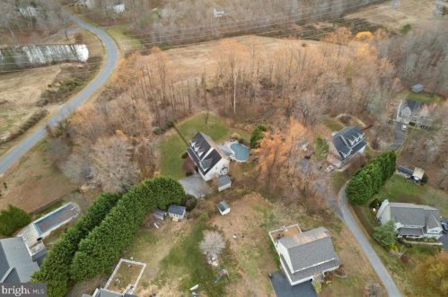 2949 Queensberry Dr, Huntingtown MD 20639-2306 exterior