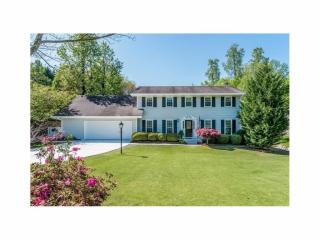 2271 Delverton Dr, Atlanta, GA 30338-5301