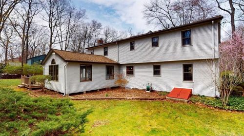 30 Marjorie Ln, Vernon CT 06066-4008 exterior