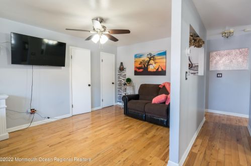 56 1st St, Perth Amboy NJ 08861-4333 exterior