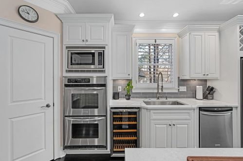 1021 Madeline Ln, Atlanta GA  30350-4024 exterior