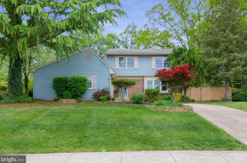 12 Shadow Stone Dr, Blenheim, NJ 08012-5238