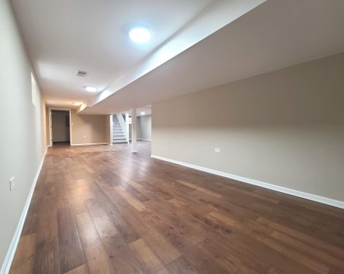 6217 Nagle Ave, Chicago IL  60638-4207 exterior