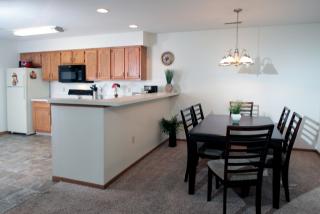 7960 107th St, Milwaukee WI  53224-3121 exterior