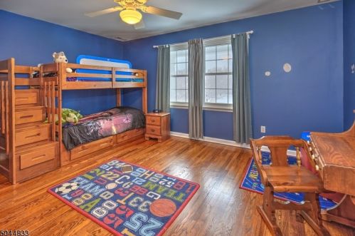 6 Ryan Ct, Chester NJ 07930-3002 exterior