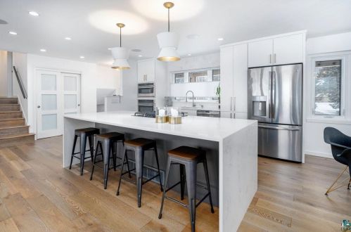 3818 Gladstone St, Duluth MN 55804-2321 exterior