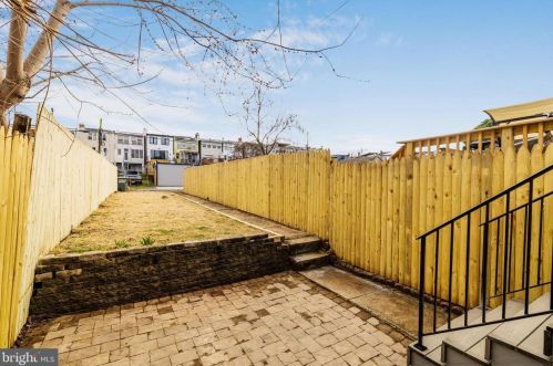 626 Hamilton St, Washington DC 20011-4030 exterior