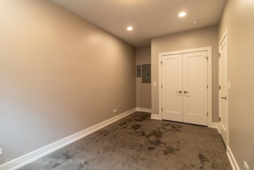 4457 Calumet Ave, Chicago IL 60653-3306 exterior