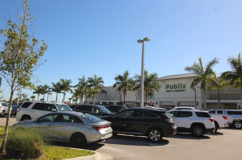 10827 Greenway Rd, Naples FL 34114-3111 exterior