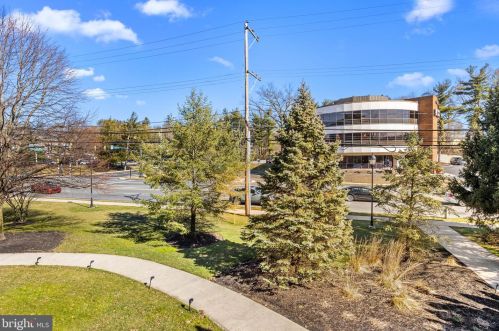 208 Carson Ter, Huntingdon Valley PA  19006-4718 exterior