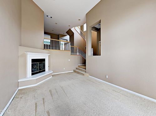 1206 Bayside Cir, Oxnard CA  93035-2147 exterior