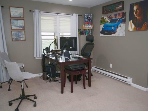 902 Brookhaven Ln, Woonsocket RI 02895-2771 exterior