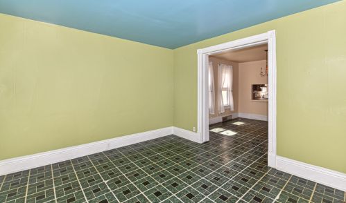 1109 18 St, Milwaukee WI 53233-1131 exterior