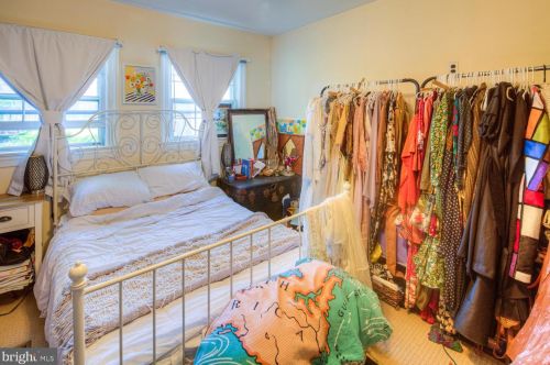 412 Delaware St, New Castle DE 19720-5045 exterior