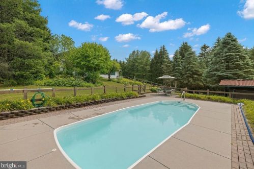 1900 Fish And Game Rd, Littlestown PA 17340-8808 exterior