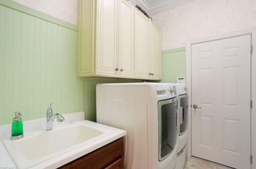 9762 Nickel Ridge Cir, Naples FL 34120-4661 exterior