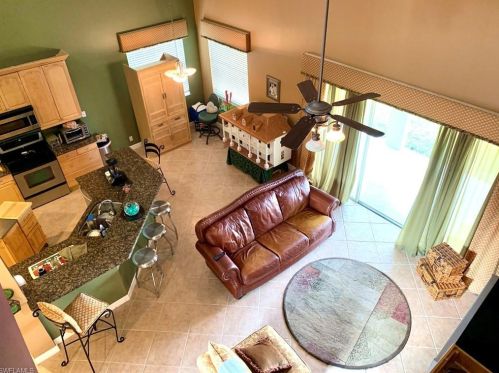 103 Burnt Pne Dr, Naples FL exterior