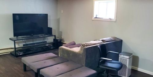 5654 Kolin Ave, Chicago IL 60629-5234 exterior