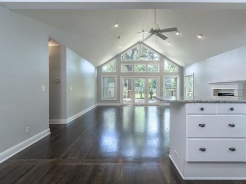 1813 37th St, Austin TX  78731-6134 exterior