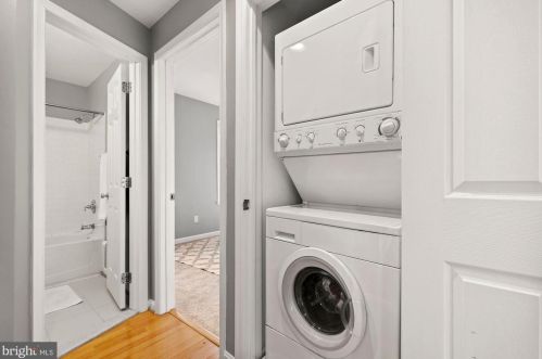 610 Irving St, Washington DC  20010-2906 exterior