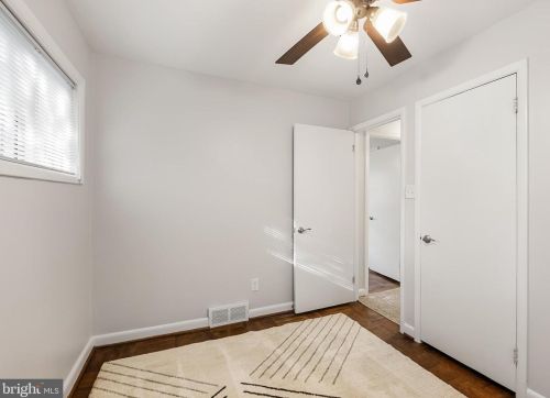 801 Pasadena Dr, Somerdale NJ  08083-1901 exterior