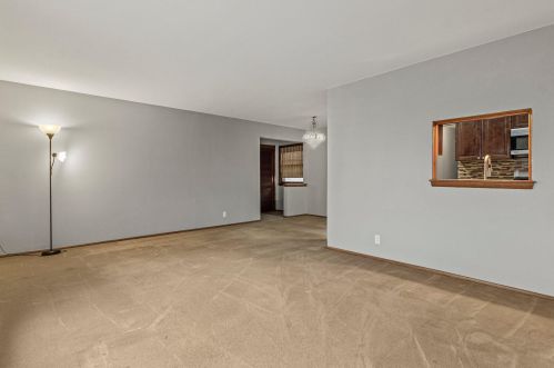 9826 Langlade St, Milwaukee WI 53225-1014 exterior