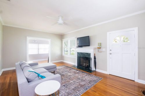 108 Lincoln Ave, Tampa FL  33609-3045 exterior