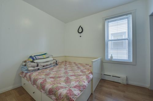 4327 Sacramento, Chicago IL 60655-2302 exterior