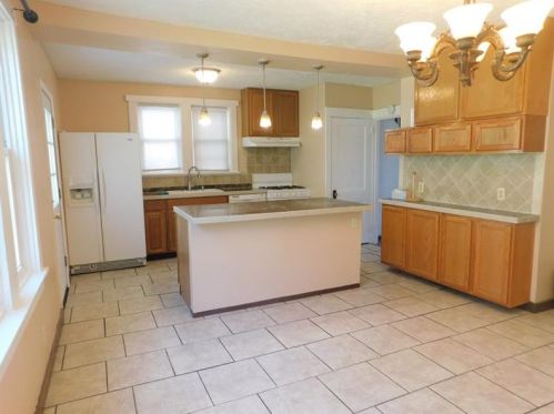 2920 Clermont Ave, Pittsburgh PA 15227-2820 exterior