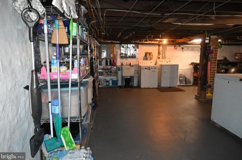 23 Knowles Ave, Manor PA 19036-2104 exterior