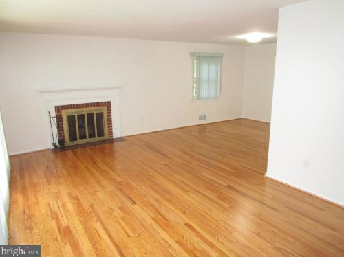 1109 Ruppert Rd, Silver Spring, MD 20903-1019