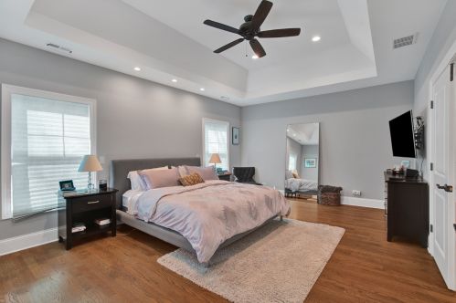 292 Fremont Ave, Elmhurst IL 60126-2200 exterior