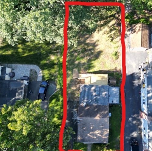 38 Highwood Rd, Parsippany NJ 07834-3202 exterior