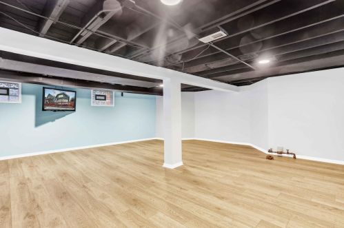 2960 11 St, Milwaukee WI 53215-3814 exterior