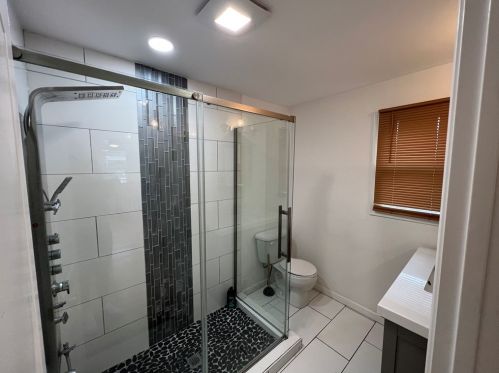 3131 Glendale Ave, Pittsburgh PA  15227-2828 exterior