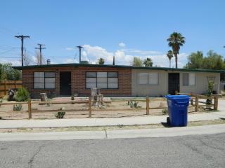 6778 Calle Mercurio, Tucson, AZ 85710-5647